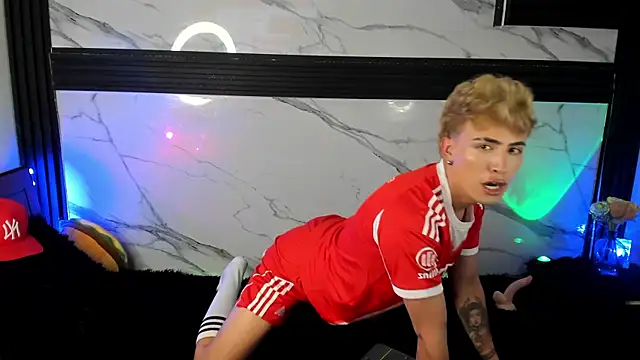 Snapshot of Saimonvela chatting on October 2025 12:58:01 AM Saimonvela online show from October 2025 12:58:01 AM