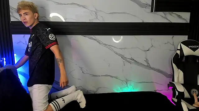 Snapshot of Saimonvela chatting on October 2025 04:34:02 AM Saimonvela online show from October 2025 04:34:02 AM