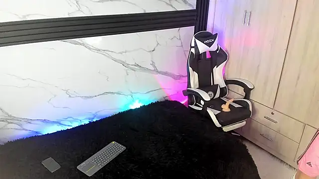 Snapshot of Saimonvela chatting on October 2025 12:06:02 PM Saimonvela online show from October 2025 12:06:02 PM