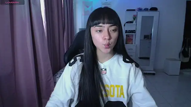 violetta blackk online show from February 2026 04:18:01 PM