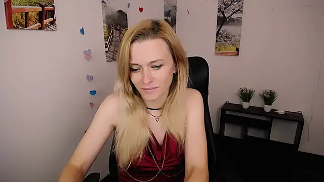 PeppyMia online show from October 2025 06:11:02 AM