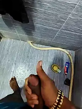 Kartik200798 online show from October 2025 01:22:02 PM