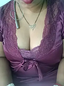 Snapshot of Anjali-bhabhi chatting on April 2026 05:41:01 AM Anjali-bhabhi online show from April 2026 05:41:01 AM