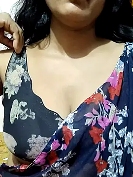 Snapshot of spicysuhana chatting on October 2025 05:55:02 PM spicysuhana online show from October 2025 05:55:02 PM