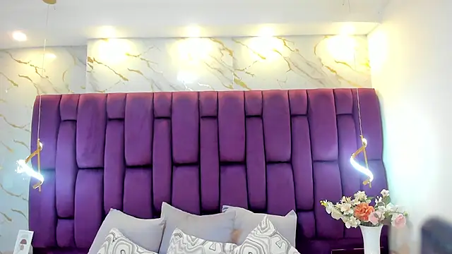 Snapshot of cloe_spencerr chatting on November 2025 05:13:01 PM cloe spencerr online show from November 2025 05:13:01 PM