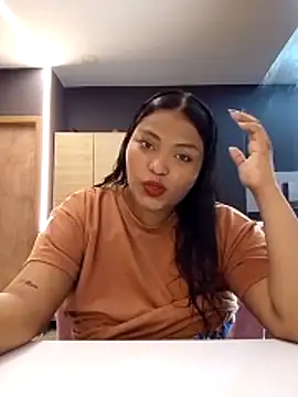 Cristal hott1 online show from February 2026 07:10:02 PM