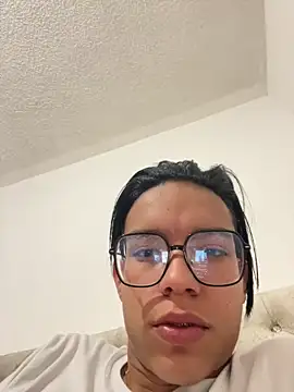 diegoand0911 online show from May 2026 04:46:01 PM