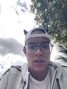 diegoand0911 online show from May 2026 04:44:02 PM