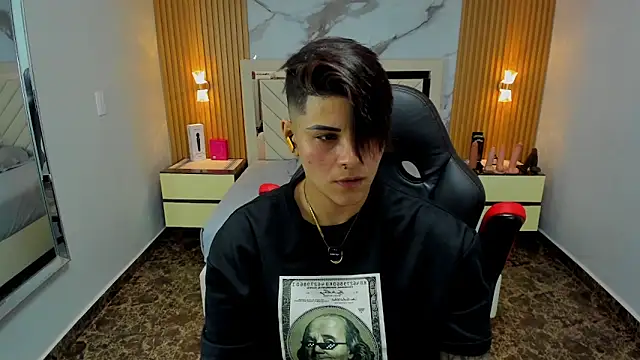 KAROLLJONES1 online show from February 2026 07:36:01 PM