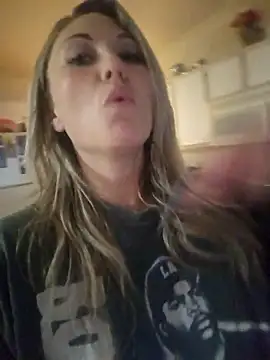 Snapshot of Barbie2359 chatting on October 2025 03:20:02 PM Barbie2359 online show from October 2025 03:20:02 PM