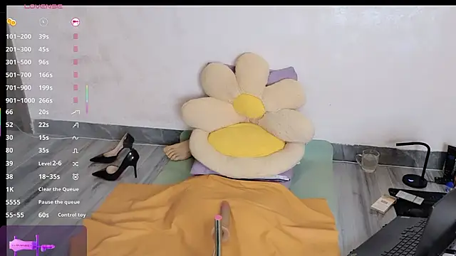 Snapshot of Solsken_ chatting on September 2025 10:49:02 AM Solsken online show from September 2025 10:49:02 AM