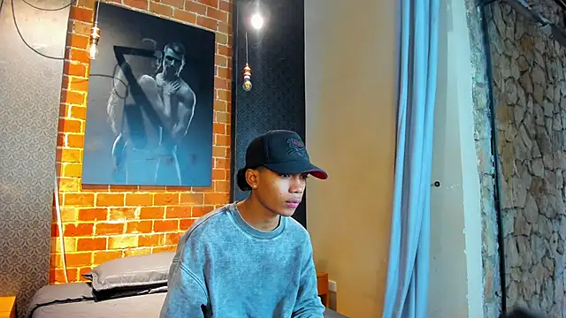 AlanCutee online show from November 2025 11:43:02 AM