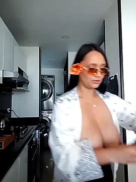 Esmeralda333 online show from October 2025 03:42:01 PM