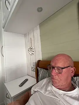 philefc online show from October 2025 08:45:02 AM