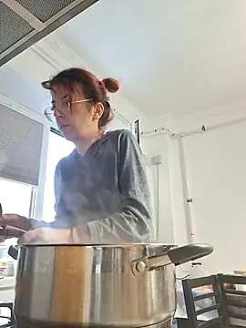 Snapshot of Anayssa_ chatting on September 2025 03:06:01 PM Anayssa online show from September 2025 03:06:01 PM