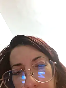 Snapshot of Anayssa_ chatting on February 2026 06:49:02 PM Anayssa online show from February 2026 06:49:02 PM