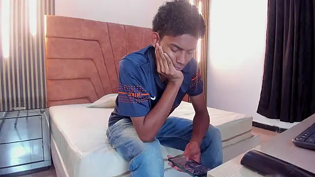 FYKMOR 1 online show from September 2025 03:50:01 AM