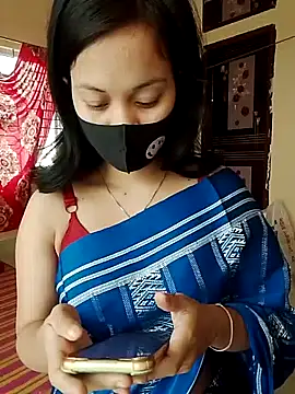 Snapshot of Sweet_Bindika07 chatting on October 2025 05:28:02 AM Sweet Bindika07 online show from October 2025 05:28:02 AM