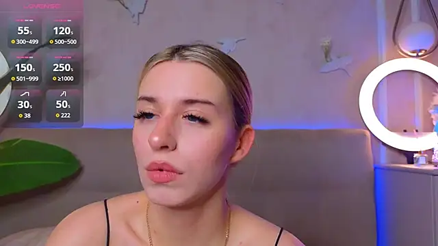 BonnieWalton online show from November 2025 08:47:01 AM