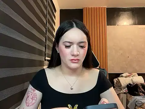 Snapshot of Yhanbeaufort18 chatting on October 2025 11:39:01 AM Yhanbeaufort18 online show from October 2025 11:39:01 AM