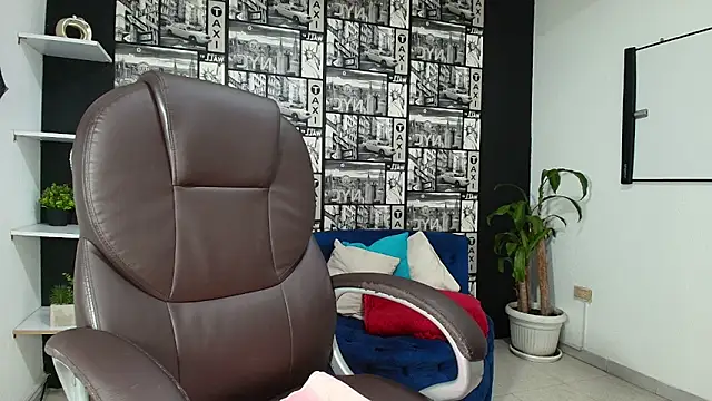 Snapshot of Mia_Morelli_ chatting on September 2025 04:18:02 AM Mia Morelli online show from September 2025 04:18:02 AM