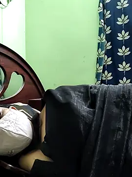 mallu-lover online show from December 2025 03:20:01 PM