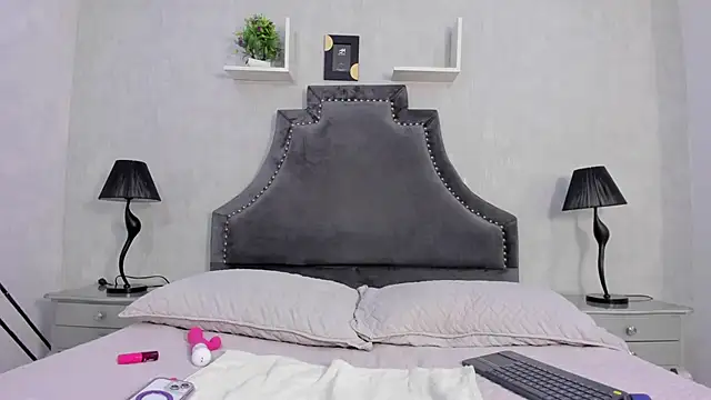 MaluryBlaze online show from September 2025 09:15:01 PM