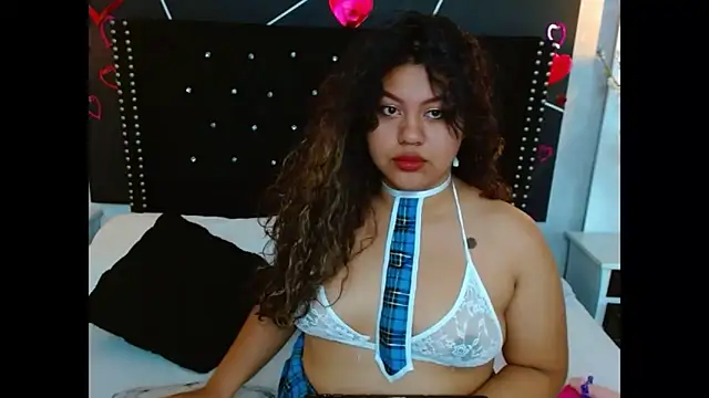 CloeStron online show from September 2025 12:16:02 PM