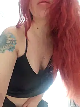 lunnaa  online show from March 2026 06:54:01 PM