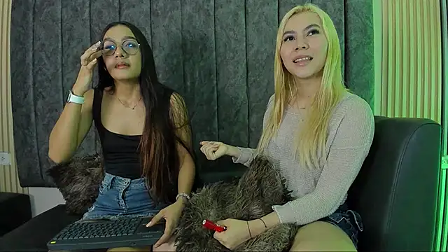 rubby lux online show from December 2025 02:04:01 PM