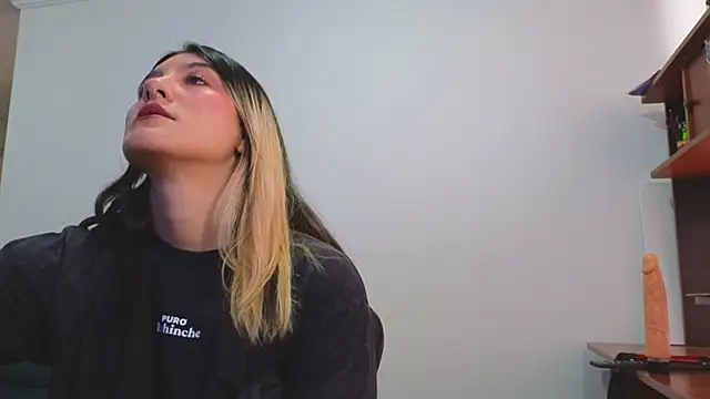 Sweetlolita online show from September 2025 07:57:01 PM