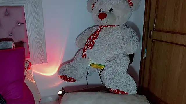 Snapshot of Ayleen_m chatting on February 2026 01:10:02 AM Ayleen m online show from February 2026 01:10:02 AM