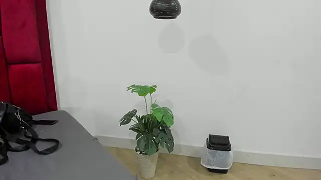 Mollyxketa1  online show from October 2025 11:23:01 PM