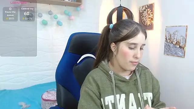 karlarousex online show from October 2025 04:46:01 AM