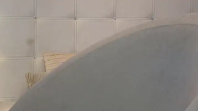 LadyValeriaXO online show from October 2025 10:59:02 AM