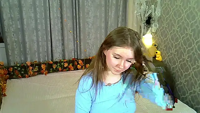 Little L1ss online show from November 2025 06:29:01 PM