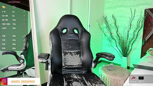 JamesDeker online show from September 2025 08:09:02 PM