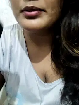 Cute pinkii online show from November 2025 08:00:01 PM