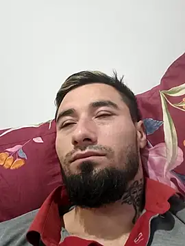 Snapshot of Negrila25 chatting on February 2026 07:01:01 AM Negrila25 online show from February 2026 07:01:01 AM