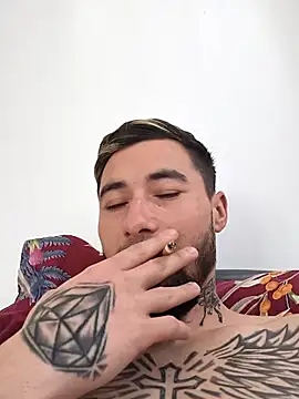 Snapshot of Negrila25 chatting on March 2026 10:21:02 AM Negrila25 online show from March 2026 10:21:02 AM