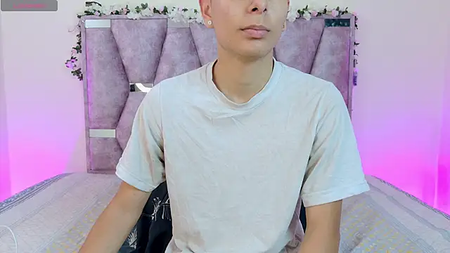 lana and liam  online show from November 2025 10:28:02 AM