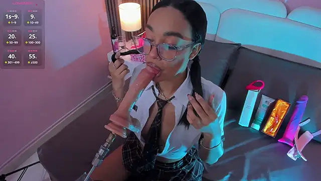 Clawdeen  wolf online show from October 2025 07:58:02 PM