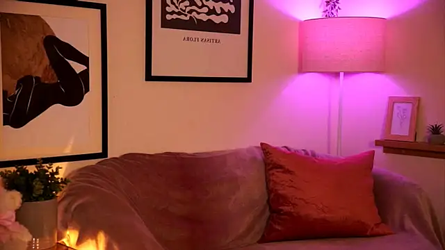 midnightbby  online show from March 2026 05:26:01 PM