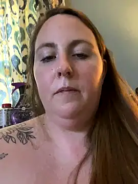 Domimommy420 online show from October 2025 05:33:01 PM