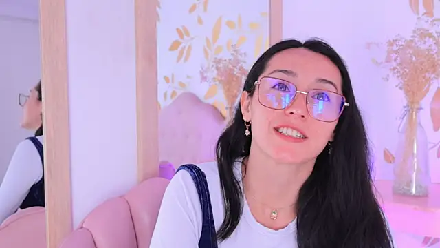 Ginevra esposito online show from October 2025 12:58:01 PM