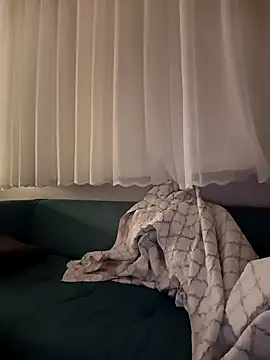 alex10alexx online show from October 2025 11:15:01 PM