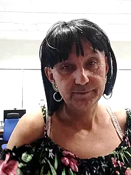 Emily de Carla online show from October 2025 03:31:01 PM