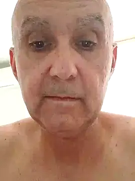 Emily de Carla online show from October 2025 11:31:01 AM