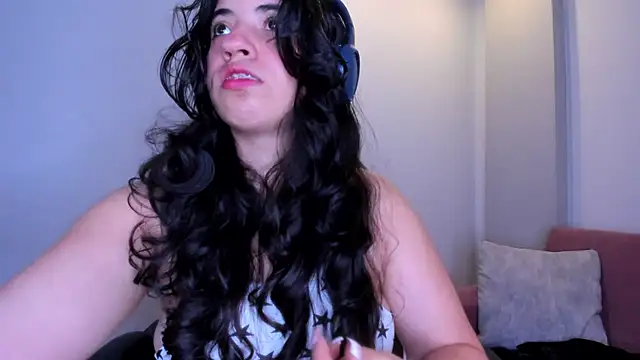 Nicol Chang online show from January 2026 08:25:02 PM