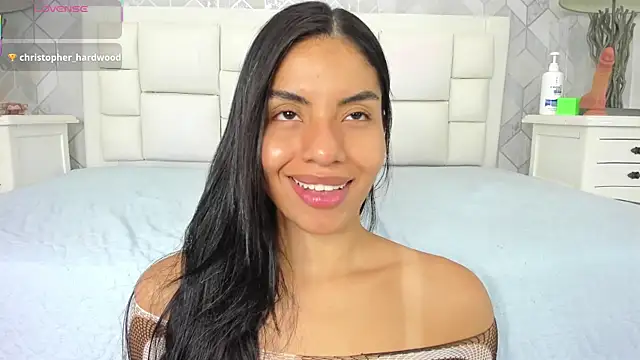 Snapshot of naia_cox chatting on November 2025 03:40:02 AM naia cox online show from November 2025 03:40:02 AM